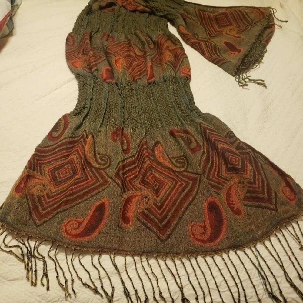 Ladies scarf earth tones‎